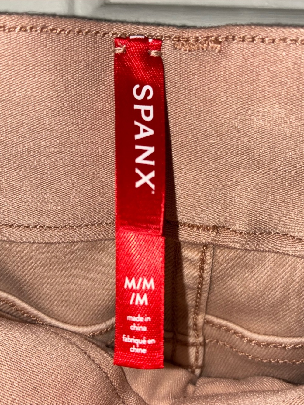 Spanx Women's Pink pull on shorts Sz M - Picture 5 of 11